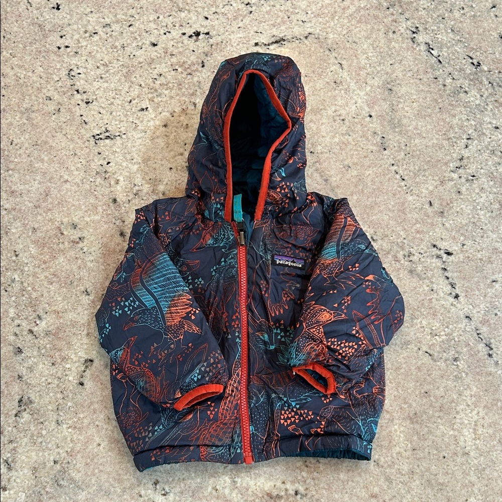 12-18 mi th Patagonia Black and Orange Hooded Jacket